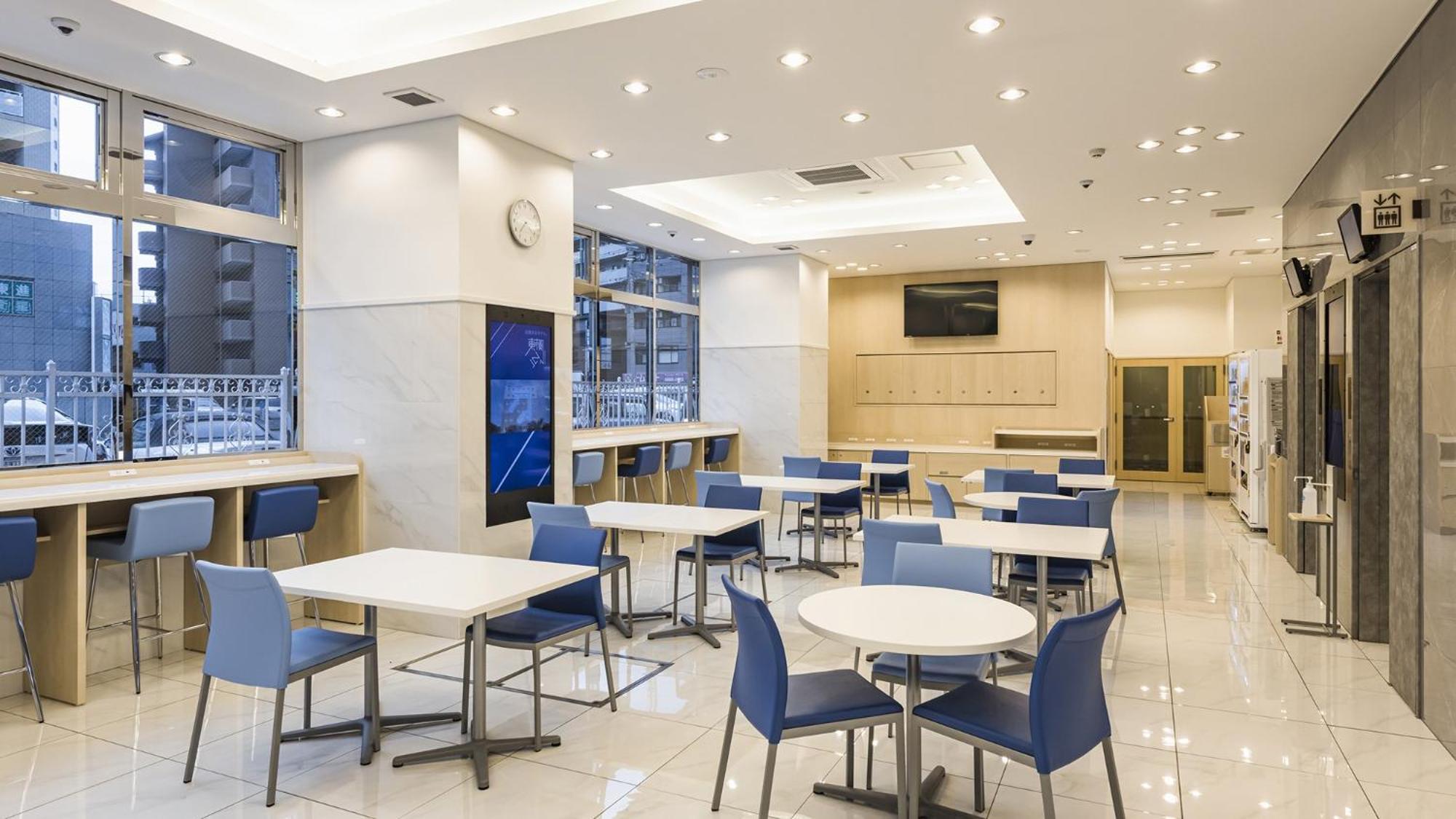 Toyoko Inn Kita-Asaka-Eki Nishi-Guchi Exteriör bild